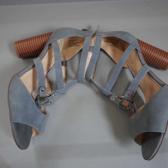 Liz Clairborne Refined Comfort gray blue strappy sandal chunky heel Size… - Picture 6 of 13